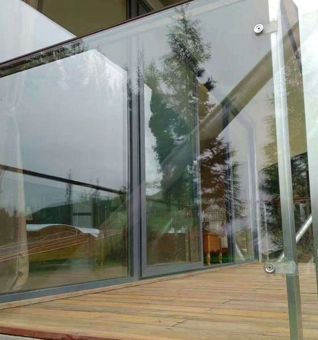 Ringhiere in vetro e scale Blog e Download